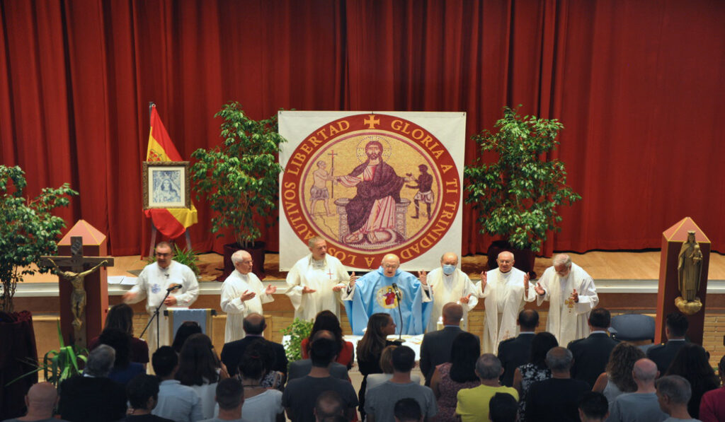 Teneis una madre - El blog de Santa Beatriz - Madrid ha celebrado el 23 de septiembre, la fiesta de la patrona de los presos y de instituciones penitenciarias Nuestra Señora de la Merced con una Santa Misa dirigida por el cardenal Carlos Osoro.